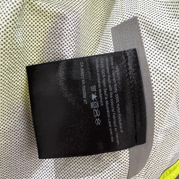 Lululemon X Robert Geller 'Take The Moment' Neon Yellow Nylon Reflective Jacket - Picture 9 of 9